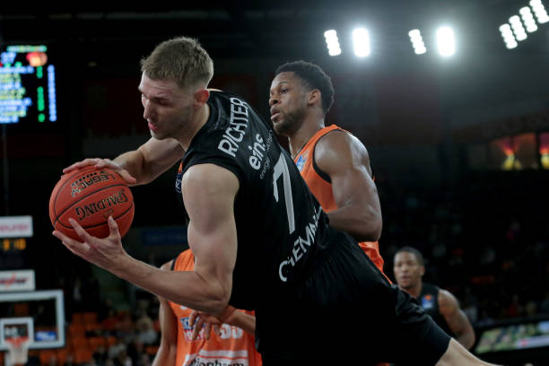 能把边路的 能把边路的